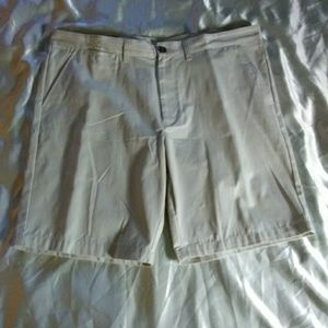NWT New Men's khaki flat front shorts